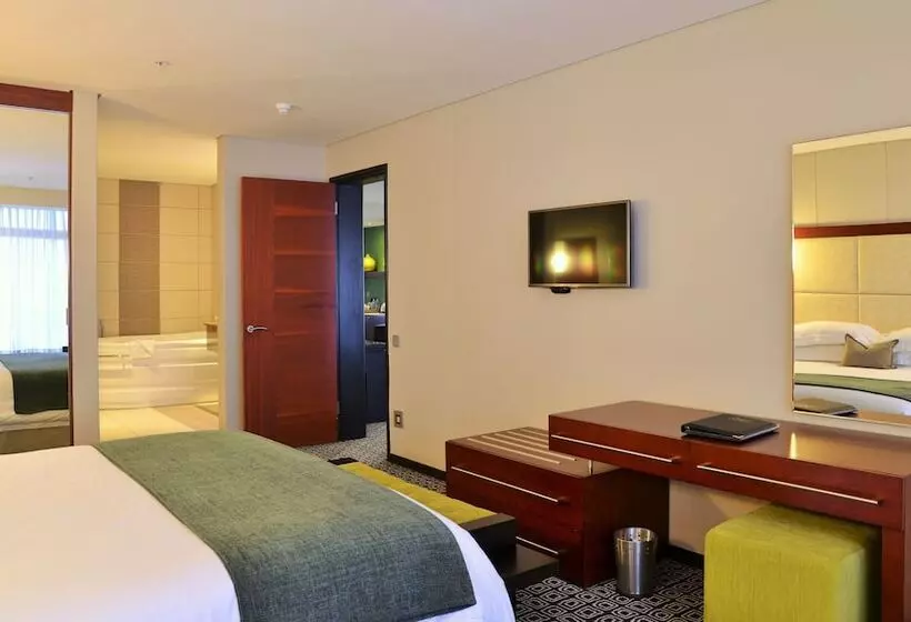 Sviitti, Premier Hotel East London Icc