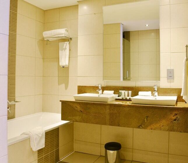 标准间带双人床, Premier Hotel East London Icc