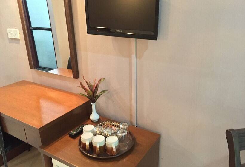 패밀리 룸, White Lodge