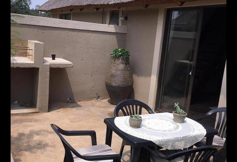 이코노미 룸, Inyameko Bnb