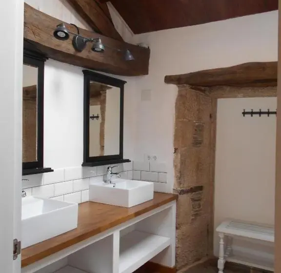 ルームシェアのワンベッド, Albergue O Xistral