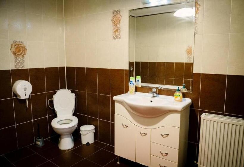 四人标准间, Class