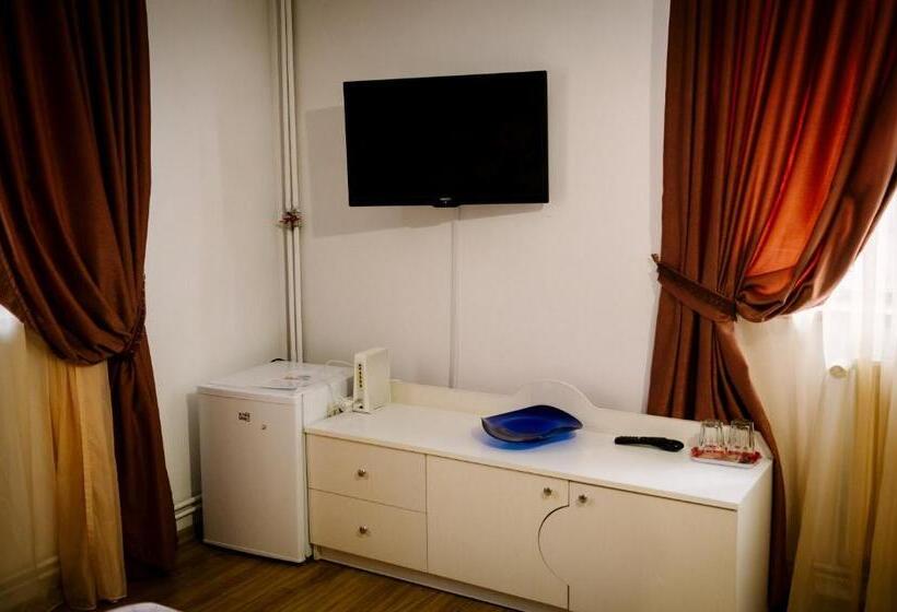 四人标准间, Class