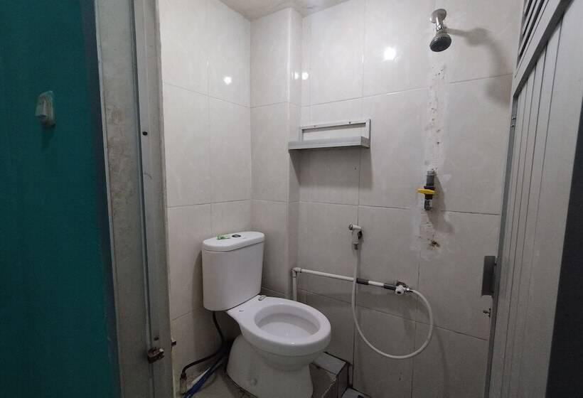 Camera Standard, Wisma Hiro Pertiwi