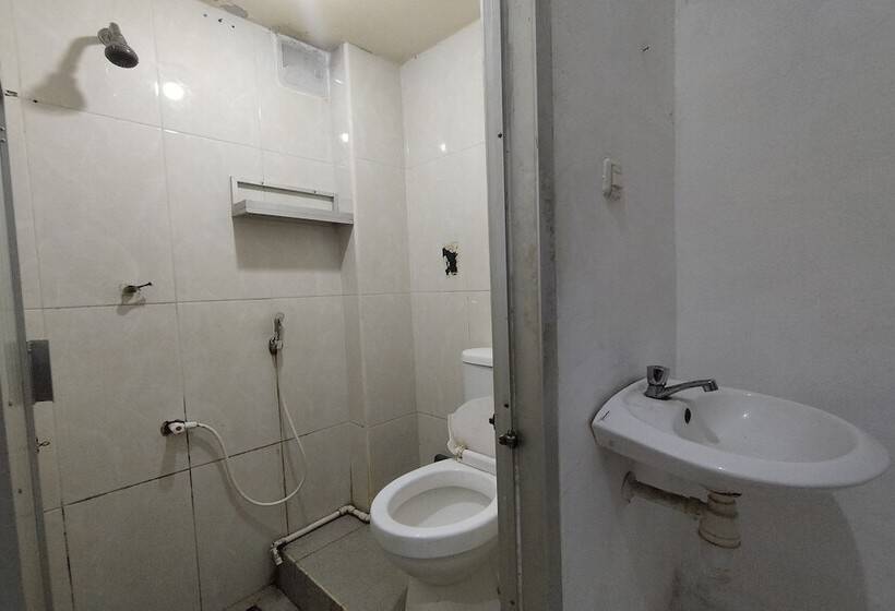 Camera Deluxe, Wisma Hiro Pertiwi