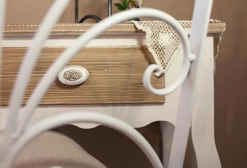 اتاق استاندارد با بالکن, Al Borgo Rooms