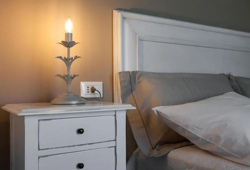 اتاق استاندارد با بالکن, Al Borgo Rooms