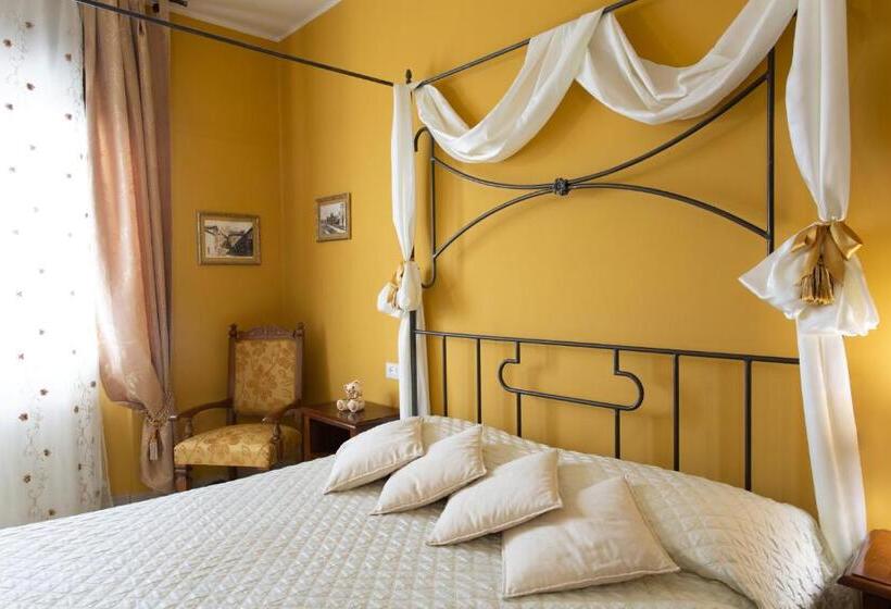 Номер Стандарт с Балконом, Al Borgo Rooms