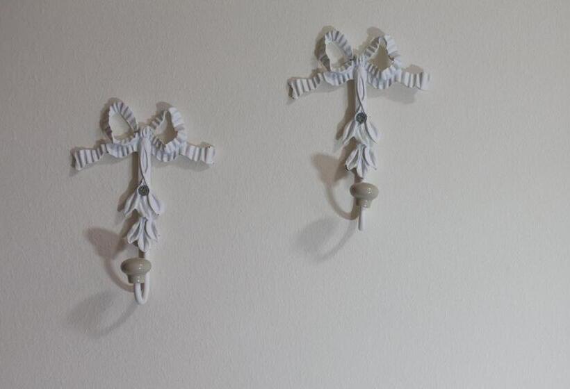 バルコニー付きデラックスルーム, Al Borgo Rooms