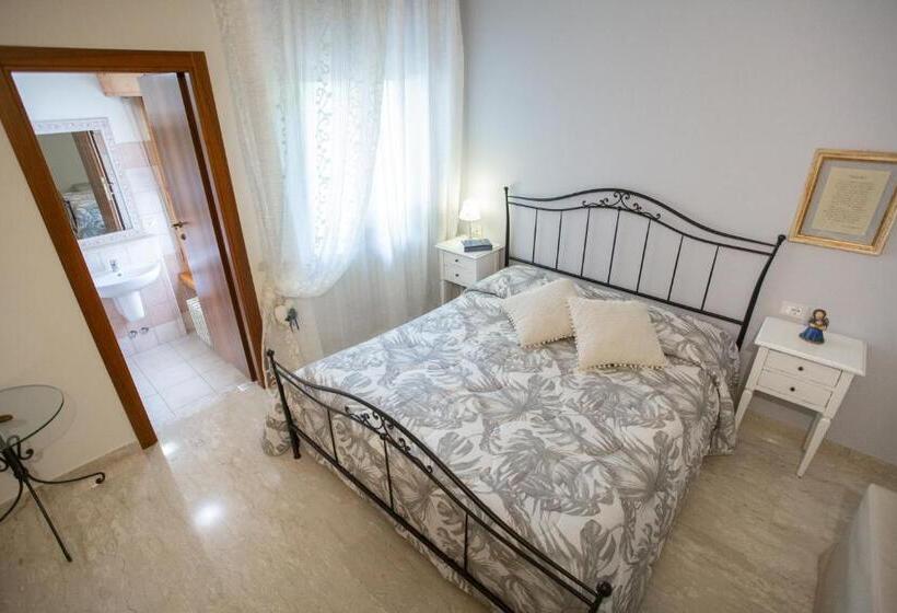 スタンダードトリプルルーム, Al Borgo Rooms