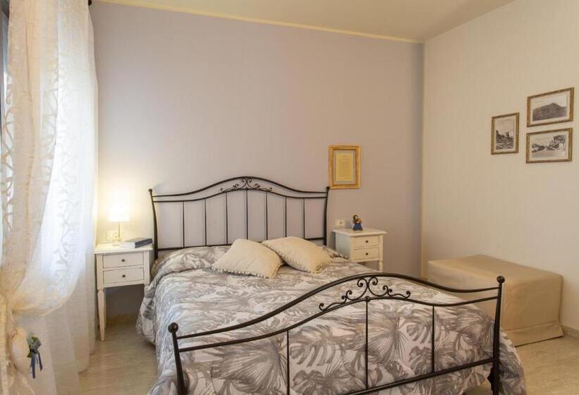 スタンダードトリプルルーム, Al Borgo Rooms