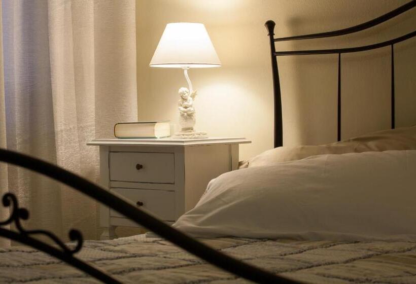 スタンダードトリプルルーム, Al Borgo Rooms