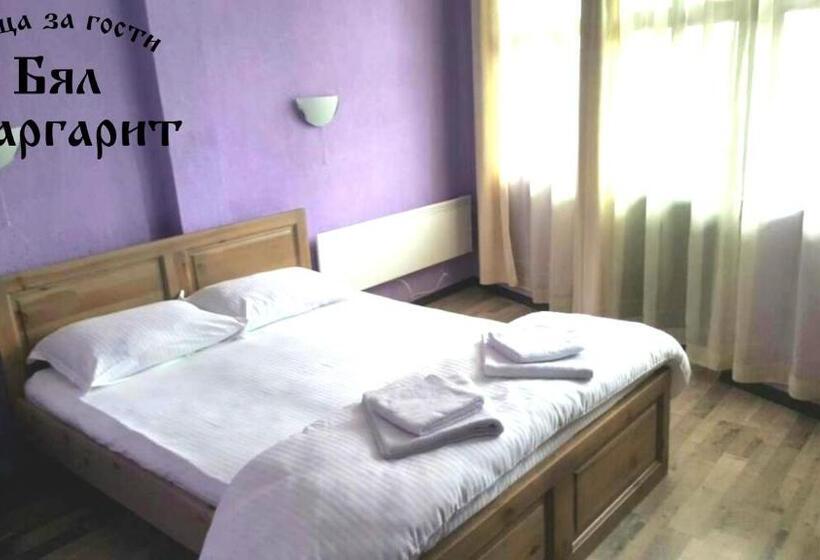 Quarto Estandar, Guesthouse White Margarit