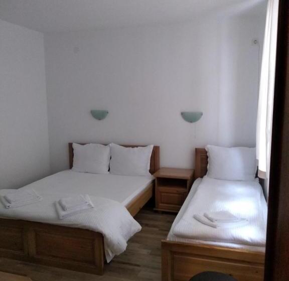 스탠다드 트리플 룸, Guesthouse White Margarit