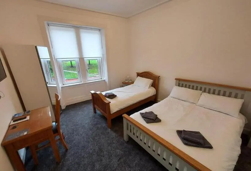 اتاق خانوادگی, Maze Serviced Apartment