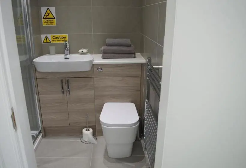 اتاق خانوادگی, Maze Serviced Apartment