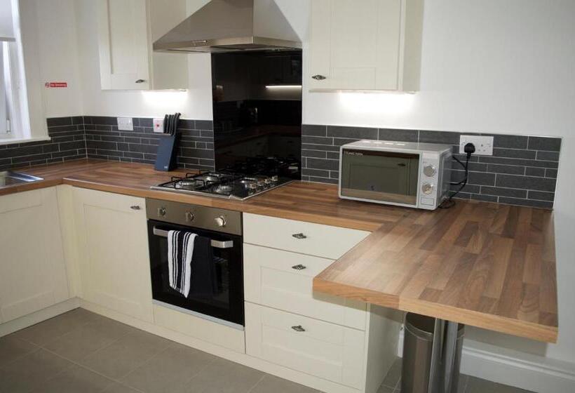 חדר משפחתי, Maze Serviced Apartment