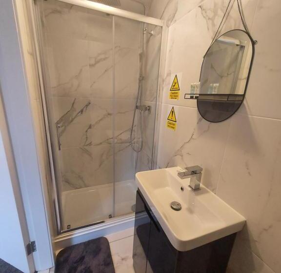 اتاق استاندارد, Maze Serviced Apartment