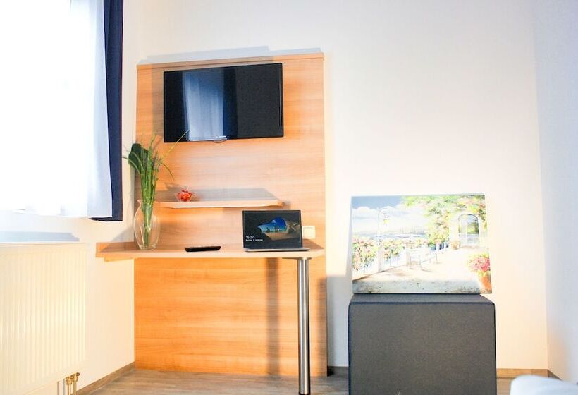 חדר אקונומי, Sunny Hotel Straubing