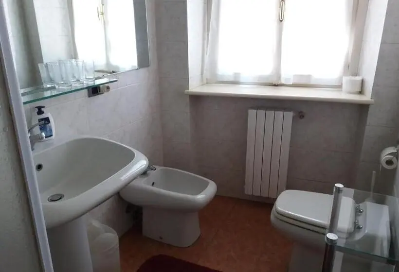 اتاق استاندارد یک نفره, B&b Angela