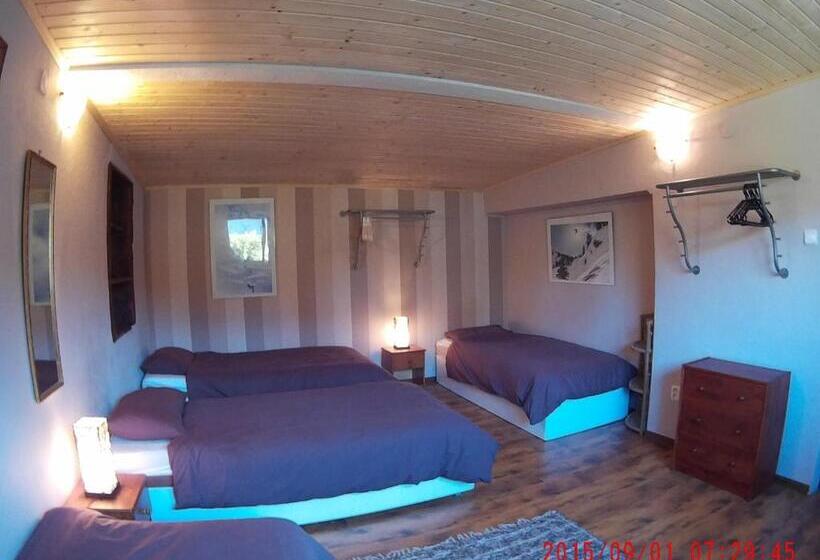 غرفة عائلية, Mikulas Guest House