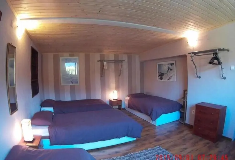 ファミリールーム, Mikulas Guest House