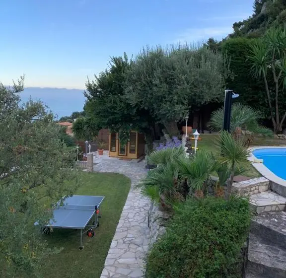 اتاق استاندارد با چشمانداز استخر, Monte Carlo View And Spa