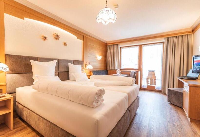 Quarto Estandar com Sacada, Garni Apart Tina