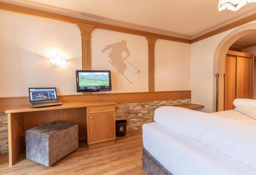 Номер Стандарт с Балконом, Garni Apart Tina