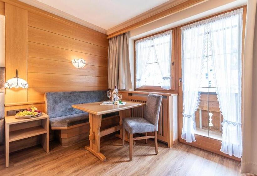 Номер Стандарт с Балконом, Garni Apart Tina