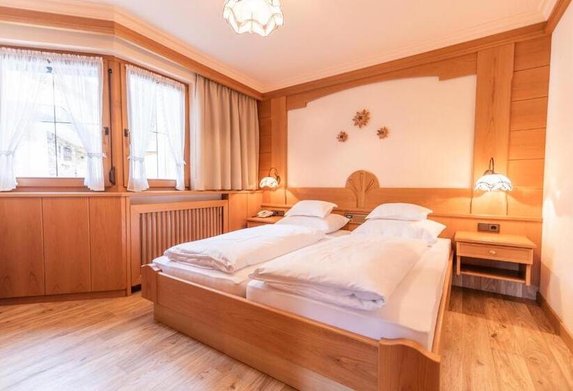 Апартаменты 3 Спальни, Garni Apart Tina