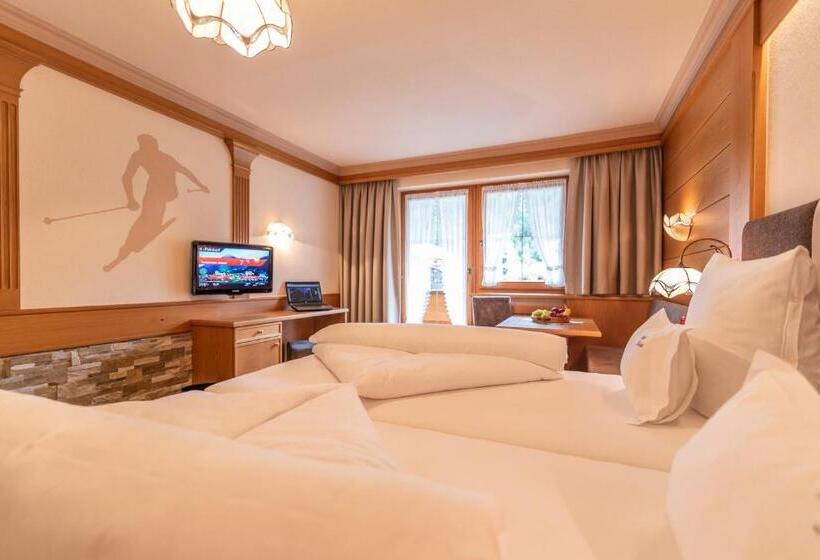 Apartamento 3 Dormitórios, Garni Apart Tina