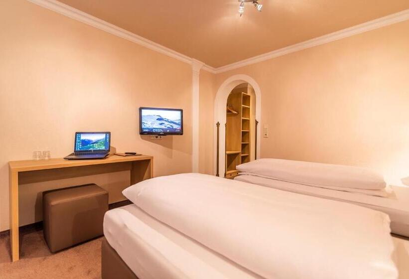 Quarto Estandar, Garni Apart Tina