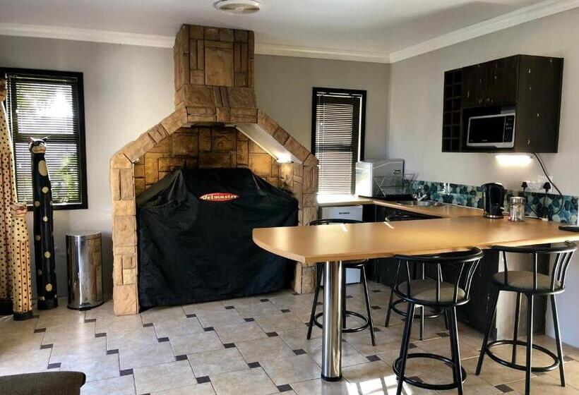 Трехместный Номер Комфорт, Modern Goldfields Apartments