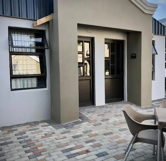スタンダードルーム, Modern Goldfields Apartments