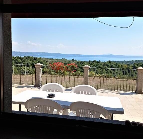 1 Bedroom Apartment Lake View, Azienda Agricola Pian Del Grano