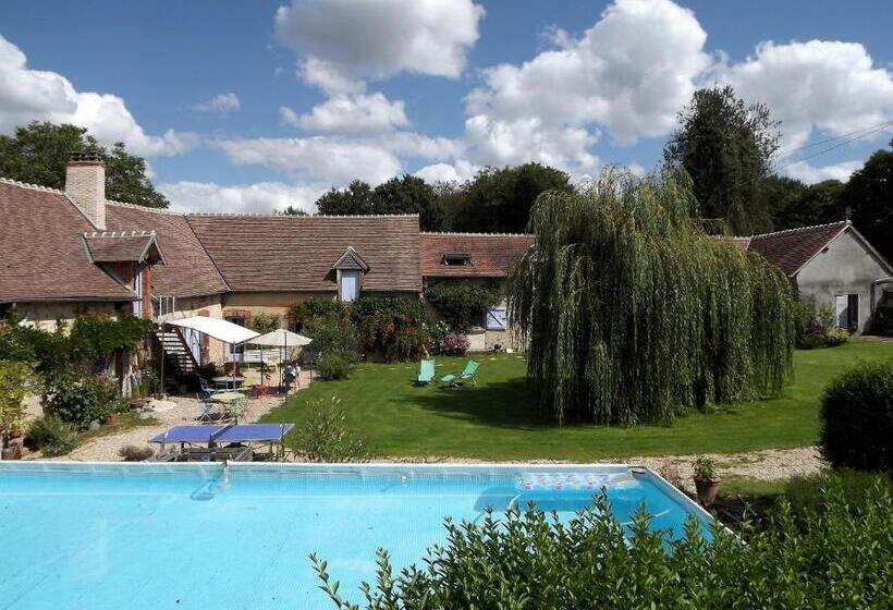 חדר סטנדרט, Les Anniquins