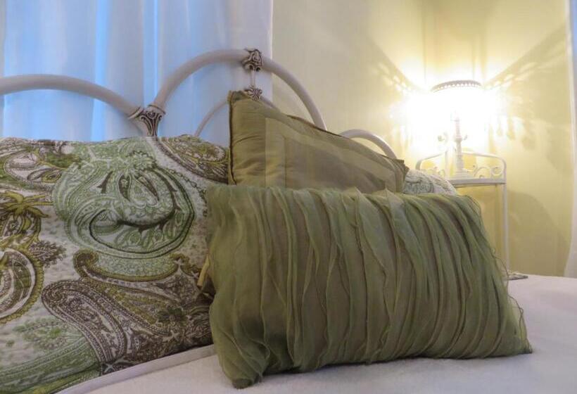 Номер Стандарт, Historic Sion Bass Guest House