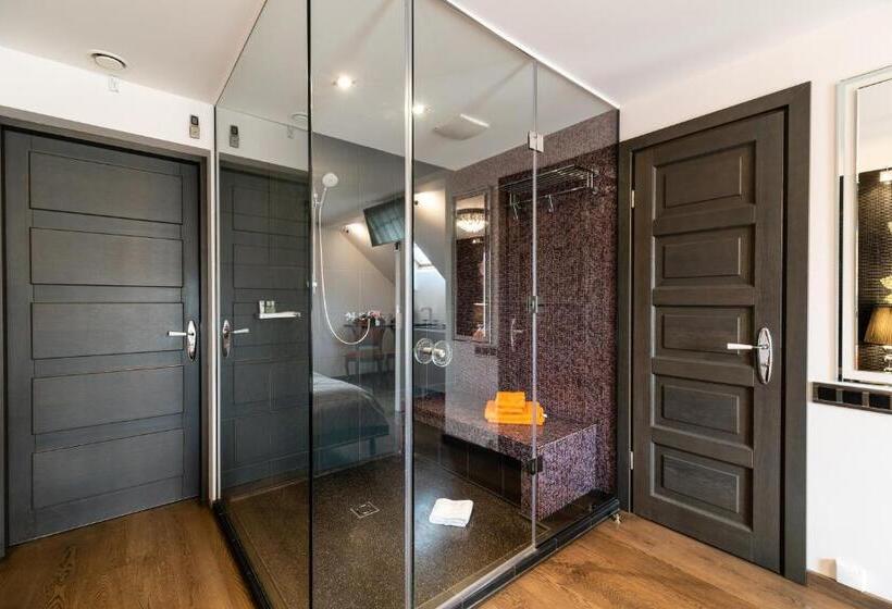 اتاق سوپریور با تخت بزرگ, Boutique Hotel Bersas