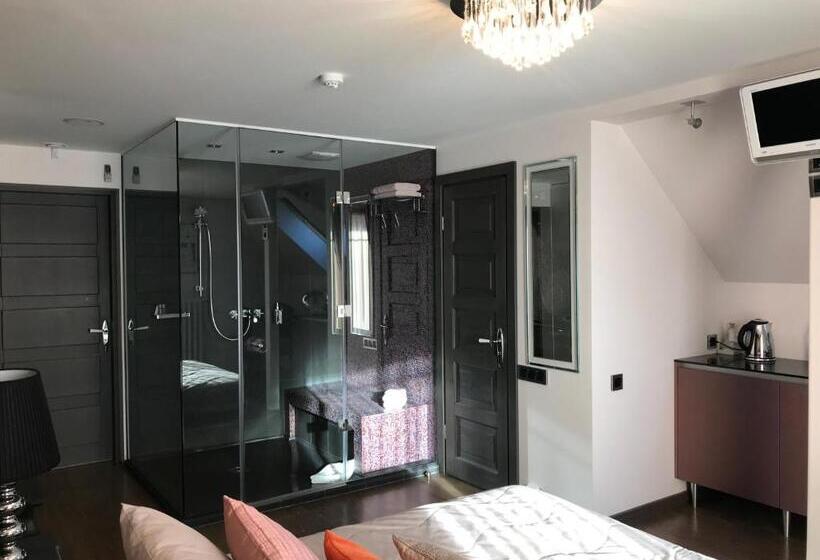 اتاق سوپریور با تخت بزرگ, Boutique Hotel Bersas