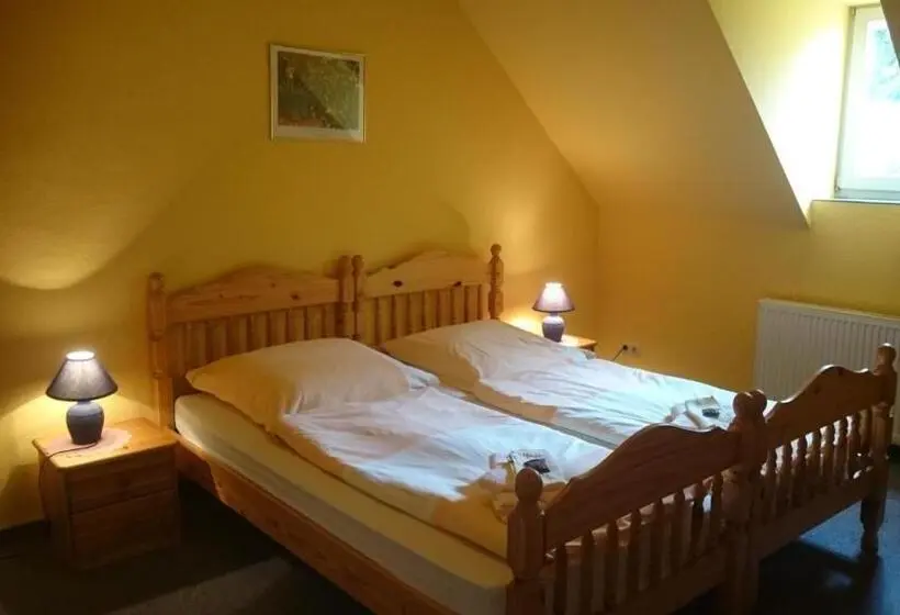スタンダードルーム, Gaststätte Und Pension Felsenthal