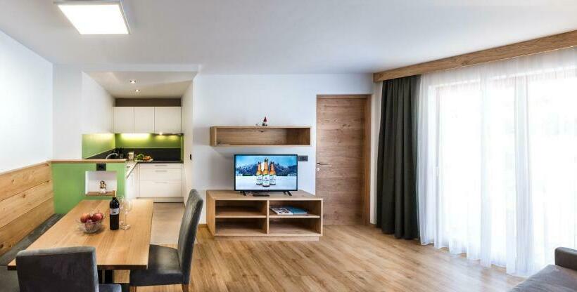 침실 1개 테라스 아파트, Putzerhof