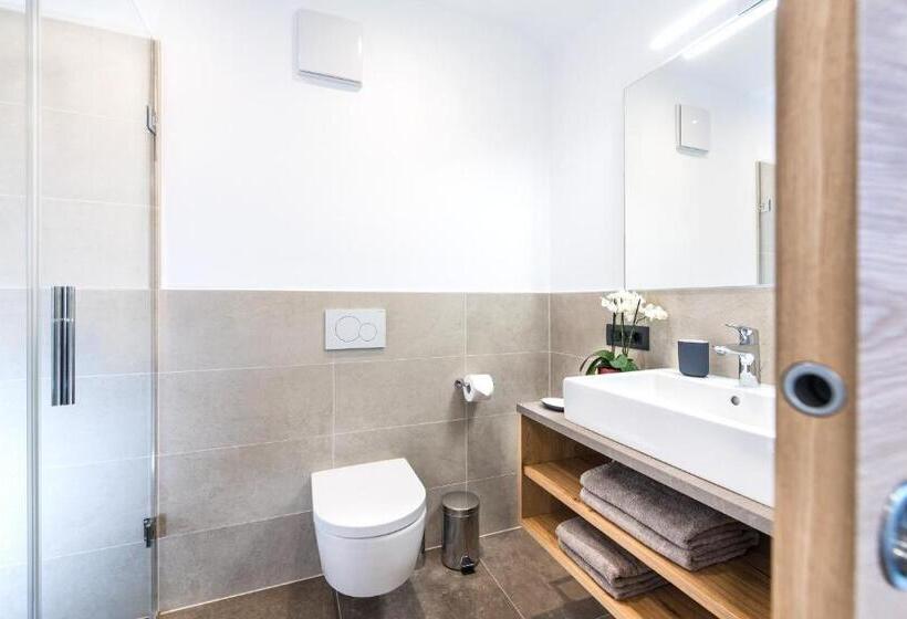 침실 1개 발코니 아파트, Putzerhof