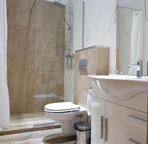 اتاق استاندارد با تخت بزرگ, 4rooms Central Sibiu