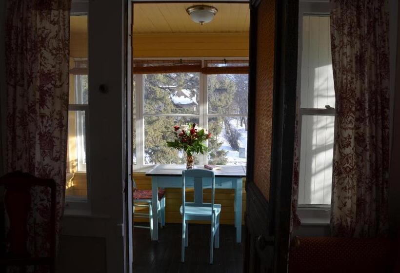 패밀리 스위트, Sir Edgar House B&b