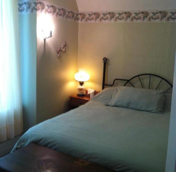 디럭스 룸, Sir Edgar House B&b