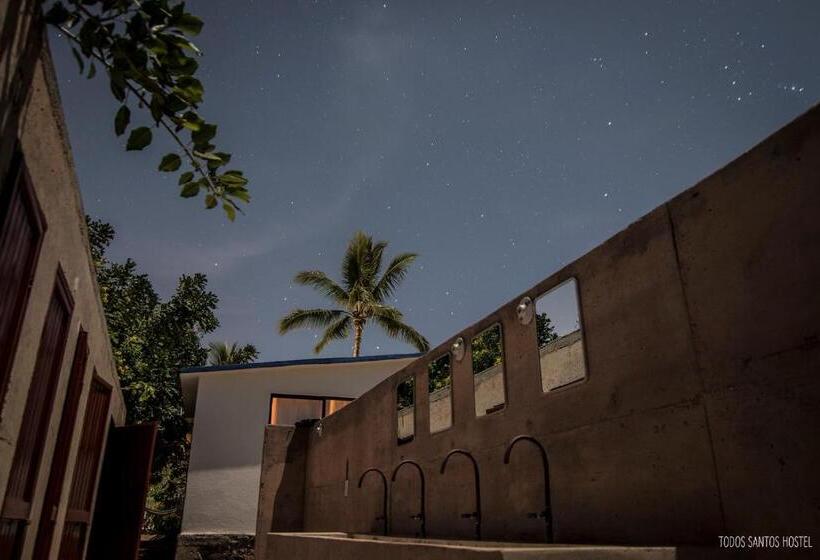 מיטה בחדר משותף, Todos Santos Hostel Super Fast And Stable Satellite Wifi