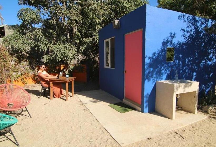 חדר סטנדרט נוף לגינה, Todos Santos Hostel Super Fast And Stable Satellite Wifi