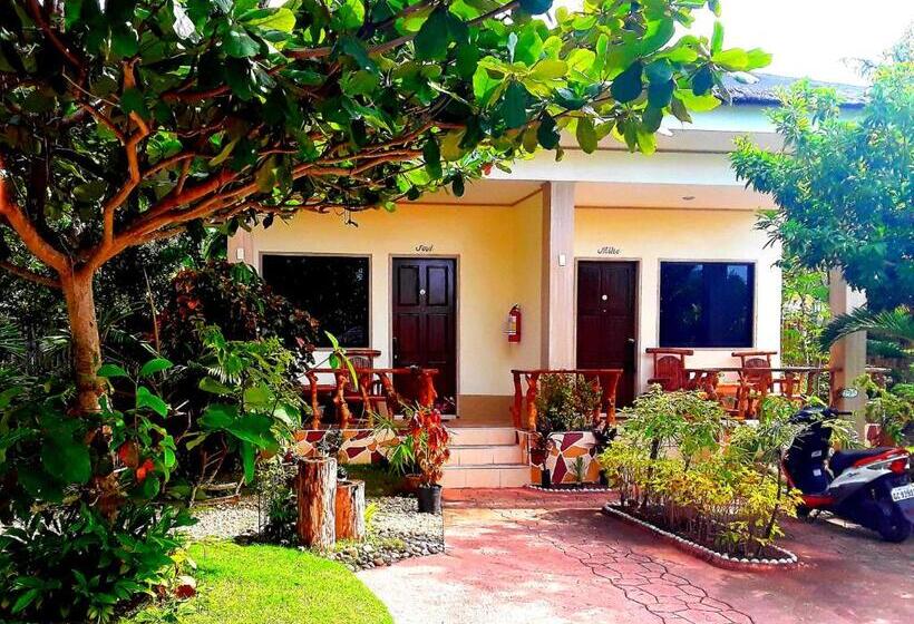 استودیوی لوکس, Adayo Cove Resort