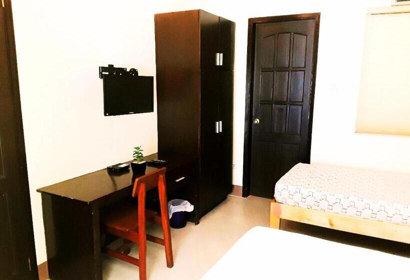 اتاق خانوادگی با چشم‌انداز دریا, Adayo Cove Resort